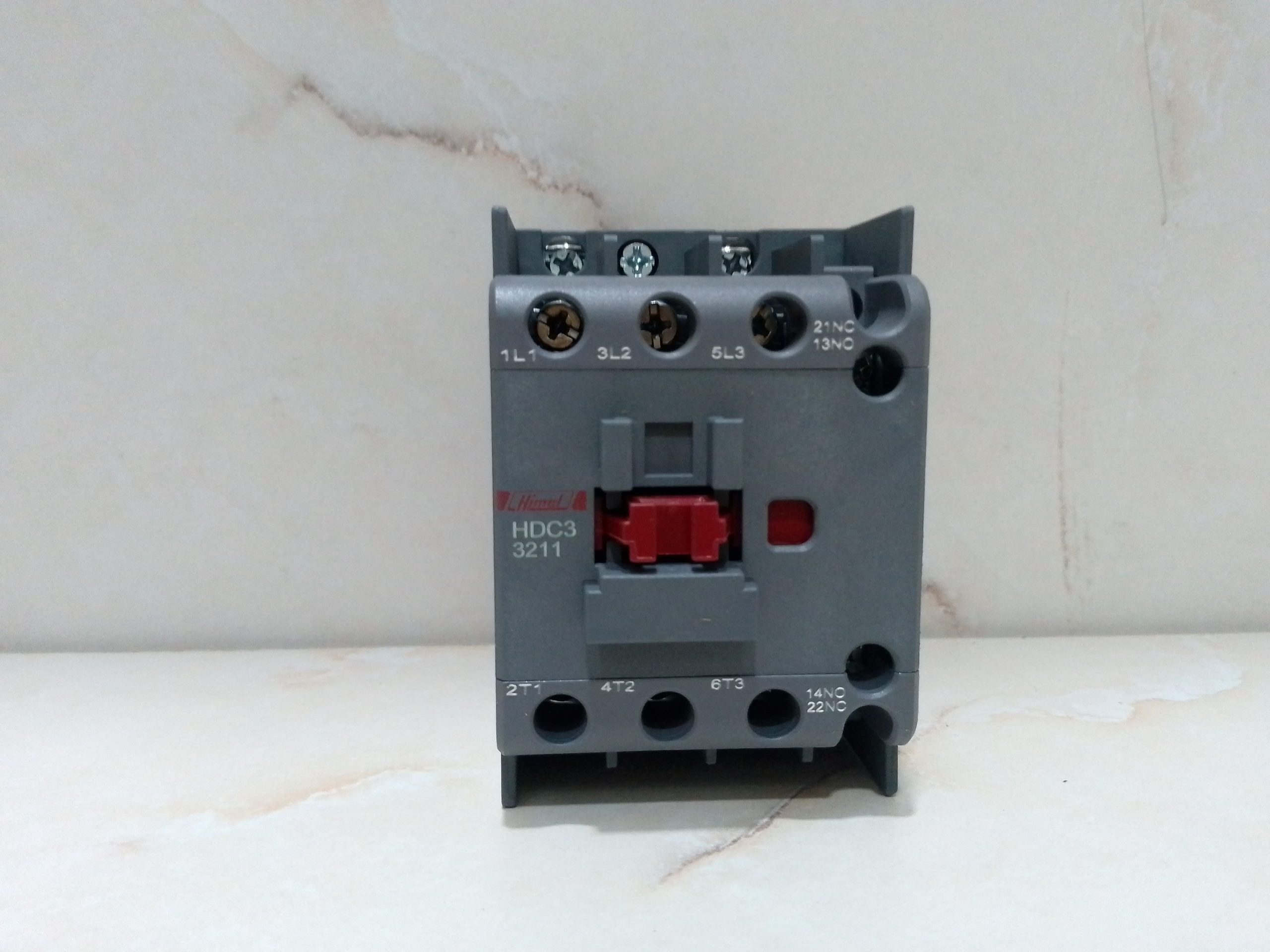 Himel HDC33211 AC Contactor – 3 Pole, 32A - Image 3