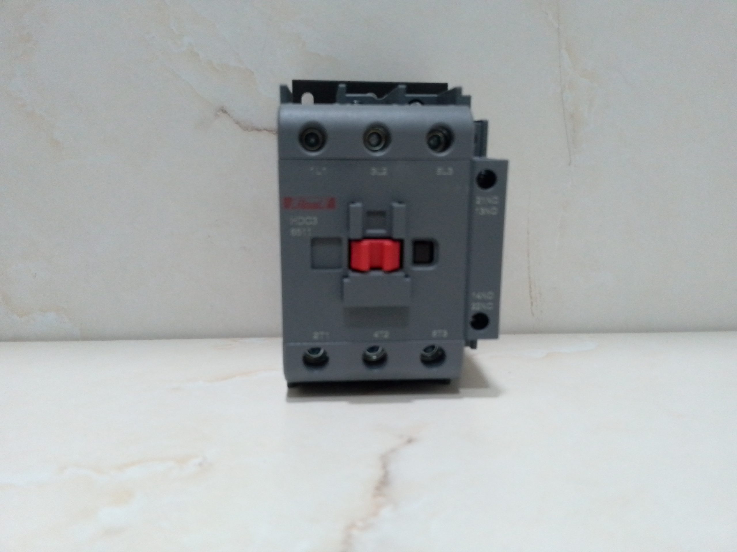 Himel HDC36511 AC Contactor – 3 Pole, 65A - Image 7